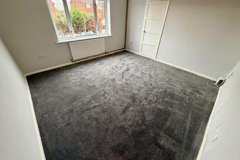 undefined, Firs Avenue, ALFRETON, DE55
