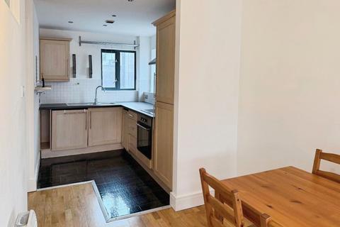 2 bedroom flat to rent, Stowell Street, Liverpool, L7 7DL