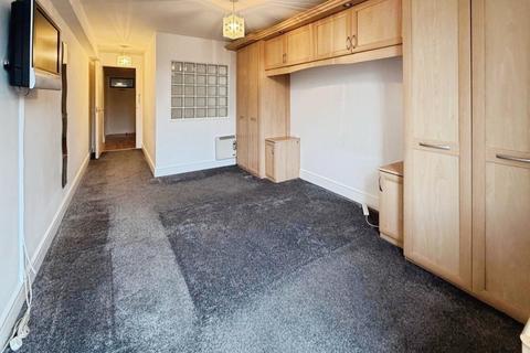 2 bedroom flat to rent, Stowell Street, Liverpool, L7 7DL