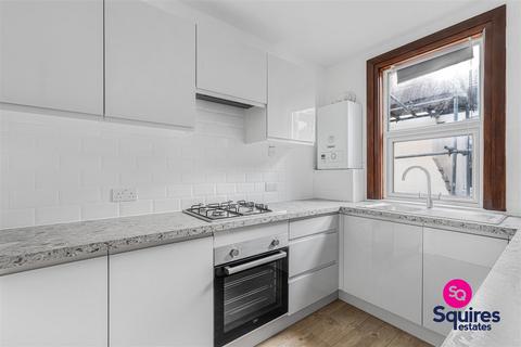 2 bedroom flat to rent, Princes Avenue, Finchley