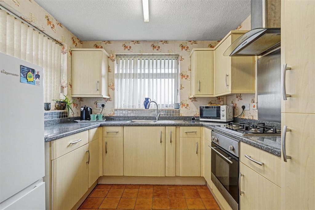 Kitchen 1 2.jpeg