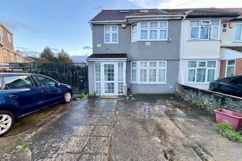 undefined, Chaucer Avenue, HOUNSLOW TW4