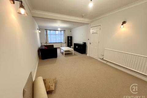 undefined, Chaucer Avenue, HOUNSLOW TW4