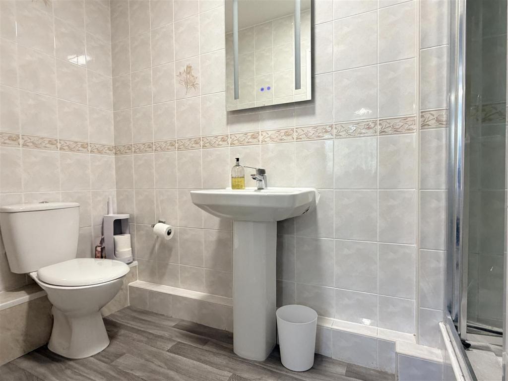 En suite shower/wc