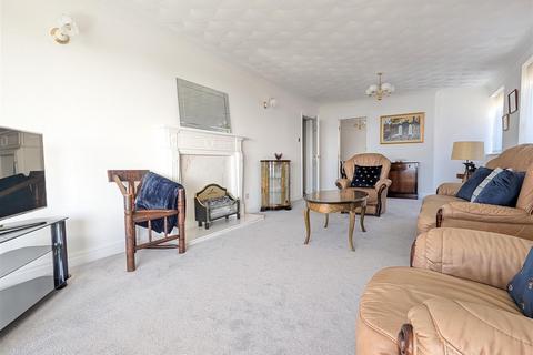 2 bedroom apartment for sale, Grannys Bay, Inner Promenade, Fairhaven, Lytham St Annes