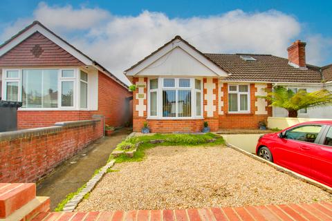 3 bedroom semi-detached bungalow for sale, SHOLING! STUNNING BRAND NEW SHOWER ROOM! OFF ROAD PARKING!