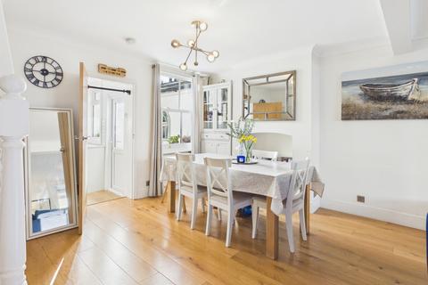 2 bedroom terraced house for sale, Pinewood Close, Gerrards Cross, Buckinghamshire, SL9
