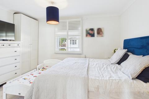 2 bedroom terraced house for sale, Pinewood Close, Gerrards Cross, Buckinghamshire, SL9