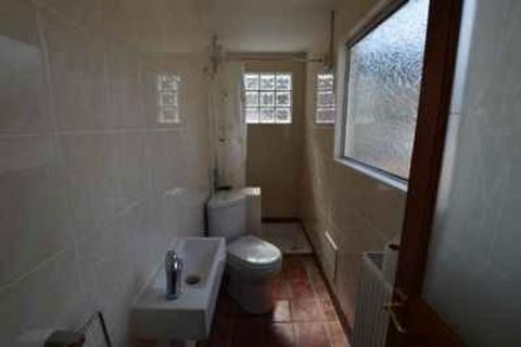 3 bedroom terraced house to rent, Knighton Fields Road East, Leicester