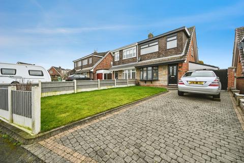 3 bedroom semi-detached house for sale, Petworth Avenue, Wigan, WN3