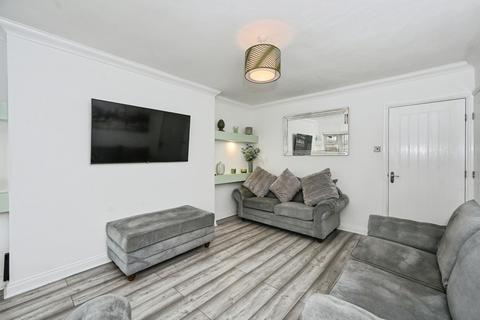 3 bedroom semi-detached house for sale, Petworth Avenue, Wigan, WN3