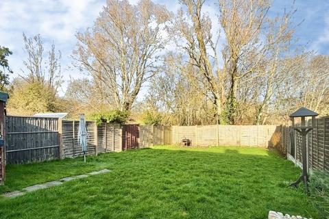 3 bedroom semi-detached house for sale, Chichester Close, Ashford