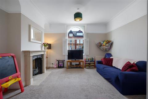 4 bedroom townhouse for sale, Coniscliffe Road, Darlington