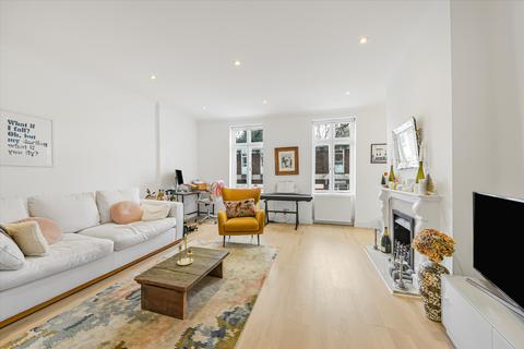 3 bedroom flat to rent, Hampstead High Street, London, NW3