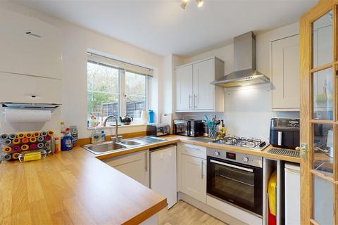 2 bedroom semi-detached house to rent, Byron Way, Stamford