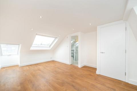 4 bedroom terraced house to rent, Mendora Road, London SW6