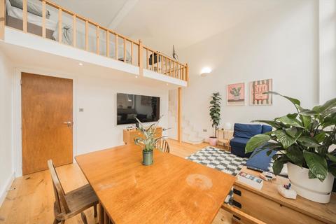 1 bedroom flat for sale, Ecclesbourne Road, London N1