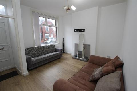2 bedroom terraced house to rent, Beverley Road, Bolton BL1