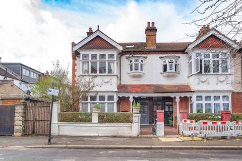 4 bedroom flat to rent, Beverstone Road, Brixton, London, SW2