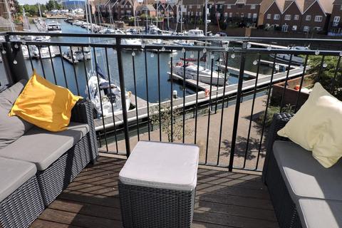 3 bedroom flat to rent, Antigua Close, Sovereign Harbour South, BN23
