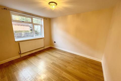undefined, Upper Farm Road, West Molesey