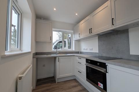 3 bedroom detached house to rent, St. Georges Road, Sandwich, Kent, CT13