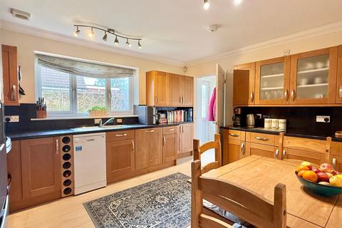 3 bedroom detached house for sale, Elmfield Lane, Calshot, SO45