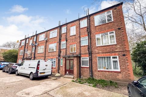 1 bedroom flat for sale, PARK CLOSE, NORTH FINCHLEY, N12