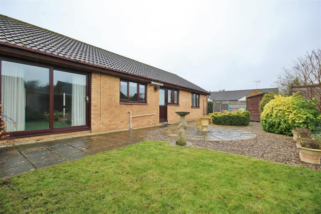 27 Walkling Way, Milton, rear.JPG