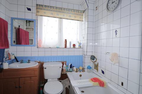 undefined, Rother Road, Farnborough GU14