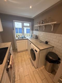 2 bedroom flat to rent, Bourne Avenue, Bournemouth, BH2
