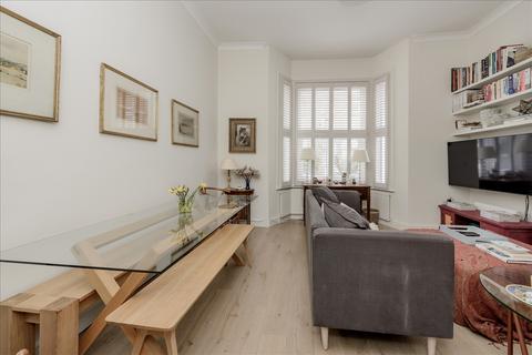 1 bedroom flat for sale, St Stephens Avenue, Shepherd's Bush W12