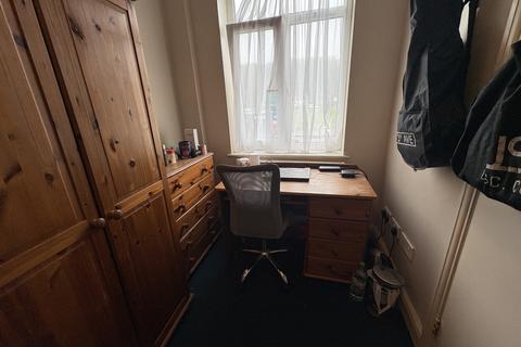 1 bedroom house to rent, Upper Bevendean Avenue, BRIGHTON, BN2