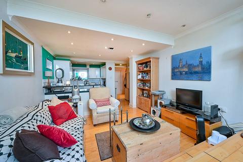 1 bedroom flat for sale, Heathfield Terrace, Chiswick, London, W4