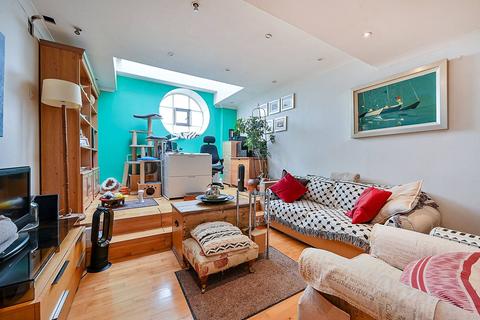 1 bedroom flat for sale, Heathfield Terrace, Chiswick, London, W4