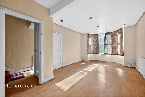3 bedroom terraced house for sale, Livingstone Road, Thornton Heath