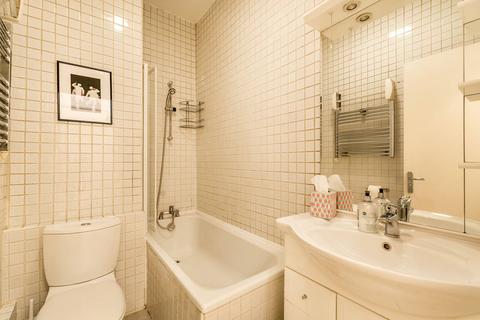 undefined, Pembridge Gardens, Notting Hill Gate, London, W2