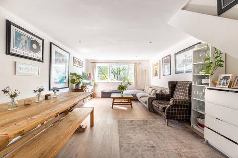 2 bedroom maisonette to rent, Bartle Road, Notting Hill, London, W11
