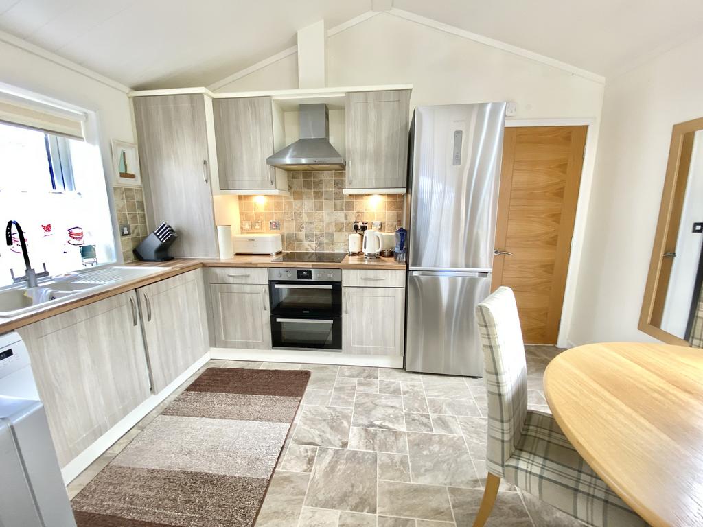 Fitted Kitchen