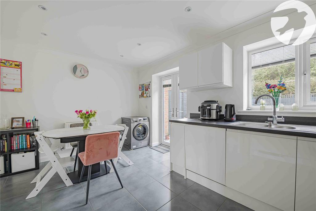 Kitchen/Dining