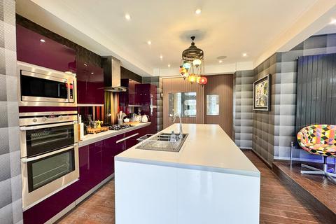 undefined, Lindsay Avenue, Levenshulme