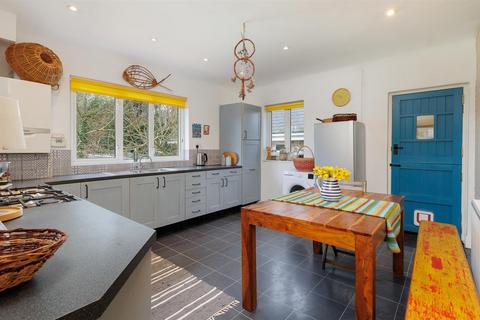 3 bedroom detached bungalow for sale, Gurnard, Isle of Wight