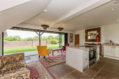 undefined, Ditcham, Petersfield, GU31