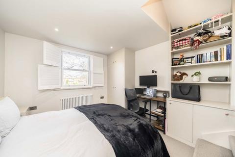 2 bedroom flat to rent, Hopton Road, London SW16