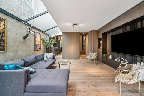 4 bedroom terraced house for sale, St. Cyprians Street, SW17