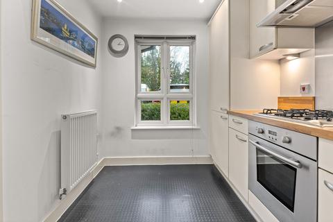 3 bedroom end of terrace house for sale, Siena Drive, Crawley RH10