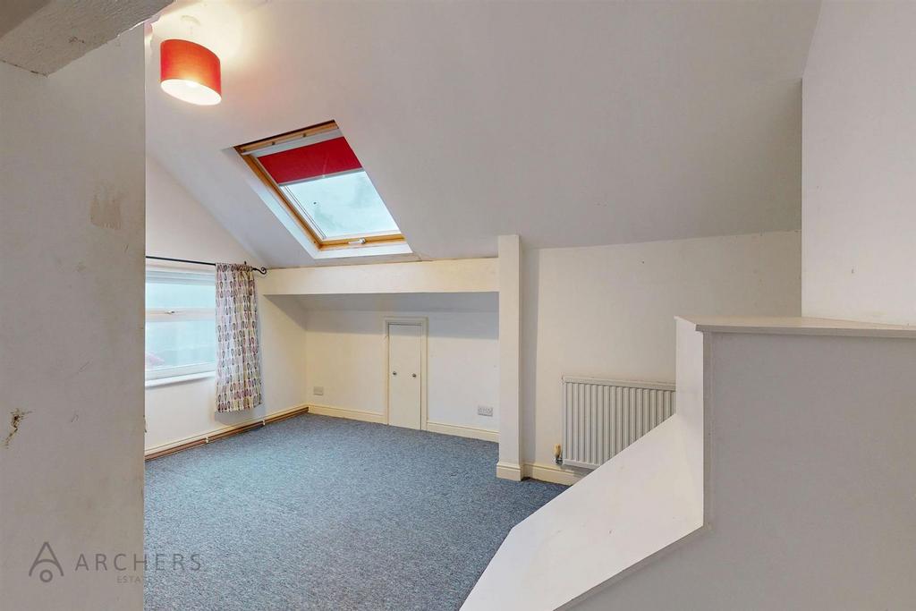 28 Barncliffe Crescent(Interior)-25.jpg