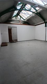Warehouse to rent - Garden Street, Abbey Village, Chorley