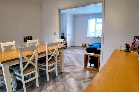 3 bedroom semi-detached house for sale, Albany Road, Newport