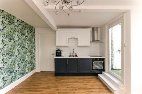 2 bedroom flat for sale, Sea Road, Bexhill-On-Sea